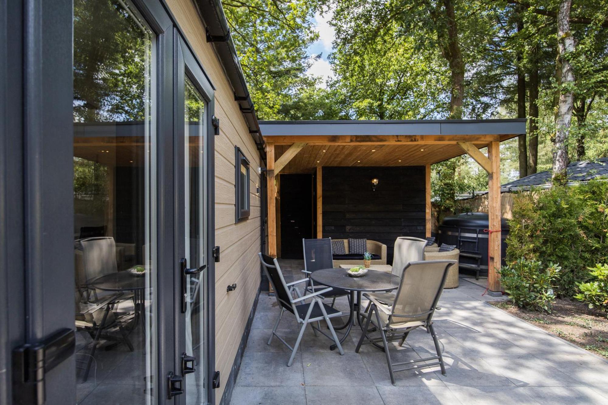 Veluwe Hoenderloo Luxury Chalet With Private Sauna And Hot Tub - Swimming Pool Tennis Court Supermarket Bowling Alley Theatre And Entertainment For Children Exterior photo